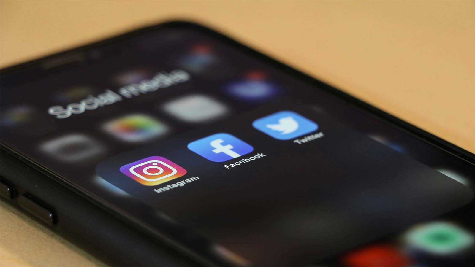 Noticia-Redessociais | 8855b82d